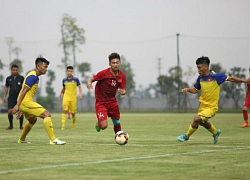 U23 Việt Nam thắng đàn em U18: Martin Lò ấn tượng mạnh, bất ngờ "cánh chim lạ"