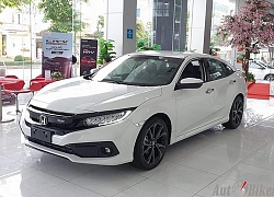 Vừa bán, Honda Civic 2019 đã đua giảm giá, khuyến mại với CR-V