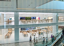 Apple chính thức khai trương Apple Store Changi, nhân viên nói được nhiều ngoại ngữ