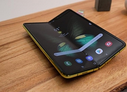 Bắt gặp Galaxy Fold được sử dụng ngoài thực tế, phải chăng Samsung đã hoàn tất việc sửa chữa và đang tiến hành thử nghiệm