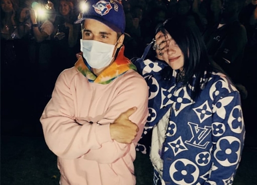 Billie Eilish mời hẳn Justin Bieber song ca: "Old Town Road" cuối cùng cũng đã bị chặn đứng?