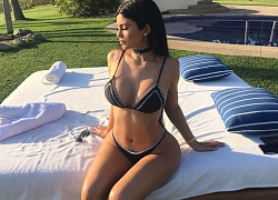 Đăng ảnh "nuy" sương sương mà bị soi mói chê bai, Kylie Jenner cuối cùng khiến anti cạn lời vì câu đáp trả bá đạo