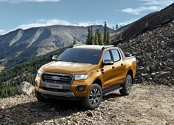 Ford Ranger vẫn 'đơn thương độc mã' trên đỉnh