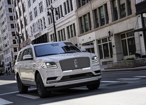 Khám phá "khủng long" Lincoln Navigator 2020