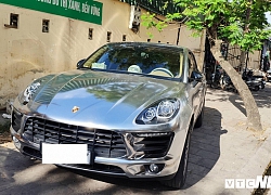 Porche Macan màu bạc &#8216;long lanh&#8217; trên đường phố Hà Nội