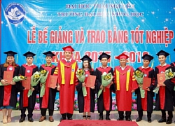 Trường ĐH Khoa học Thái Nguyên trao bằng tốt nghiệp cho 530 tân cử nhân