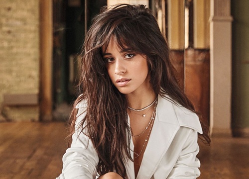 Bí quyết giữ dáng đồng hồ cát của nữ ca sĩ Camila Cabello