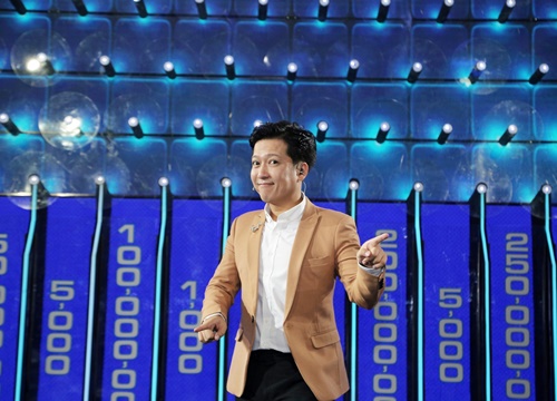 "Cầm trịch" gameshow mới "Tường lửa", Trường Giang nhiều lần tức giận vì người chơi mất vài trăm triệu chỉ trong 3 giây