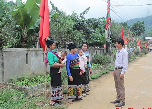 Huyện Quan Sơn phát huy vai trò của người có uy tín