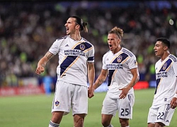 Ibrahimovic khiến fan phát cuồng với hattrick siêu phẩm