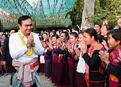 Tòa án Thái Lan chấp nhận các đơn kiện Thủ tướng Prayuth