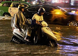 3 nguy cơ rất dễ gặp phải khi xe máy tay ga "lội nước"