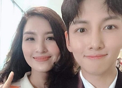 Ăn mặc, khí chất như tổng tài sang Việt Nam nhưng Ji Chang Wook mỗi khi "tia" camera của fan lại đáng yêu hết nấc thế này đây