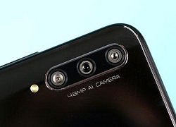 Cận cảnh smartphone 3 camera sau, cấu hình tốt, pin 'trâu', giá 'mềm'