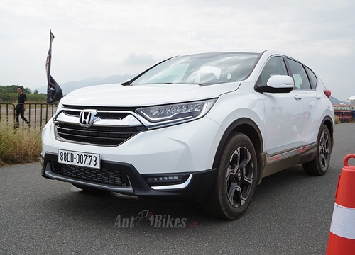 Honda CR-V ưu đãi lớn, cạnh tranh Mazda CX-5