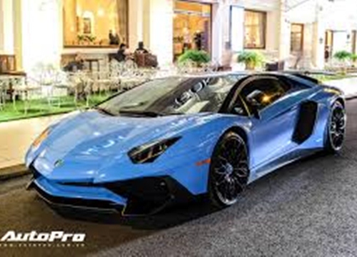 Lamborghini Aventador SV từng của Minh 'Nhựa' tái xuất trên phố Sài Gòn với diện mạo mới