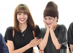 Lisa và Jisoo (BLACKPINK) bỗng xuất hiện ở sân bay, phóng viên hỏi đi đâu thì phản ứng siêu đáng yêu: "Suỵt, hông cho biết!"