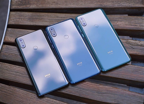 Loạt smartphone Android cấu hình khủng, Pin "trâu", có sạc nhanh đáng mua nhất 6 tháng cuối 2019