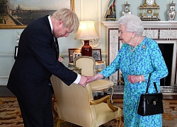 Tân Thủ tướng Anh Boris Johnson phá vỡ quy tắc Hoàng gia ngay khi vừa nhậm chức