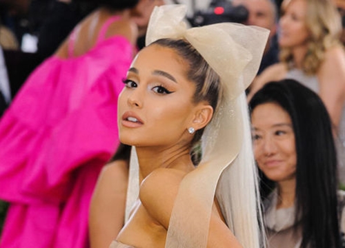 Mâu thuẫn như Ariana Grande: Tên ca khúc mới là 'Angel' nhưng lại không muốn bị người khác gọi là... Angel