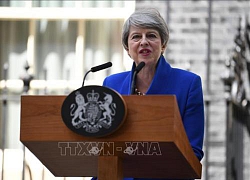 Thủ tướng Anh Theresa May đệ đơn từ chức lên Nữ hoàng Elizabeth II