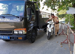 Buồn vì mất xe máy, cô gái sau đó vỡ òa khi thấy "niềm vui bất ngờ"