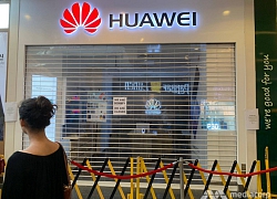 Người dân khắp Singapore giận dữ, thất vọng chờ mua điện thoại Huawei giá 900 nghìn đồng