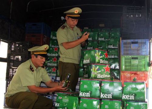 Phú Yên: Bắt giữ hàng chục ngàn chai bia Heineken và sữa Ensure không rõ nguồn gốc