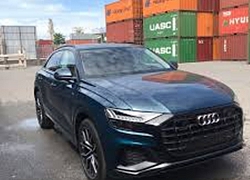 Thêm Audi Q8 màu độc về Việt Nam nhưng người mua xe chính hãng vẫn phải chờ mòn mỏi