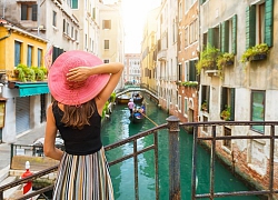 Cấm để ngực trần, đi bộ và những quy định cho du khách ở Venice