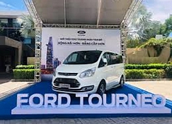 Lộ thông số kỹ thuật 2 phiên bản Ford Tourneo tại Việt Nam, chênh lệch 200 triệu đồng