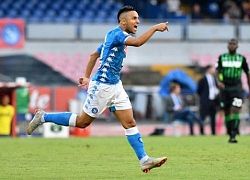 Nhà vô địch Châu Phi rụt rè về tương lai ở Napoli