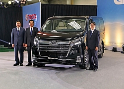 Toyota Granvia 2020 - "Đứa con lai" giữa Alphard và Hiace sẽ ra mắt tại Thái Lan vào tháng 8 tới