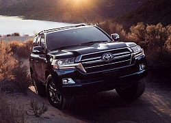 Toyota Land Cruiser bản 'Di sản' giá chỉ ngang bản tiêu chuẩn