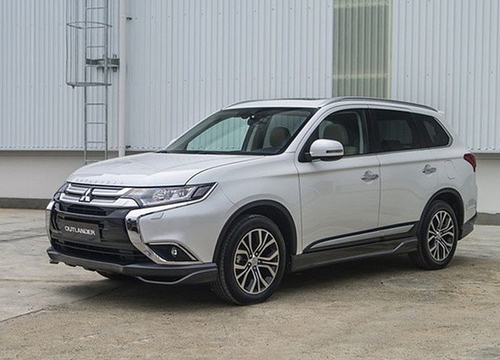 Bảng giá xe Mitsubishi tháng 8/2019: Mitsubishi Outlander giảm 71 triệu đồng