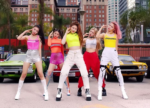 Bóc giá loạt đồ hàng hiệu đắt đỏ của tân binh ITZY trong MV 'ICY'