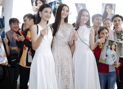 Tân Hoa hậu Lương Thùy Linh mặc giản dị, rạng rỡ cùng 2 Á hậu xuất hiện tại TP.HCM trong vòng tay người hâm mộ