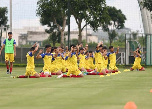 U23 Việt Nam tập tranh vàng SEA Games: Sao trẻ quyết ghi điểm với thầy Park