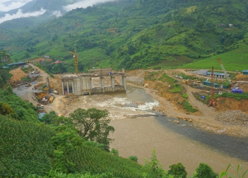 2 vợ chồng công nhân thi công thủy điện Bản Hồ bị lũ cuốn tử vong