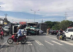 3 ô tô tải tông liên hoàn ở Tiền Giang, giao thông QL1 ùn ứ kéo dài