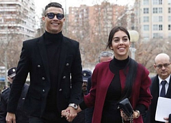 C. Ronaldo thêm bạn gái vào di chúc