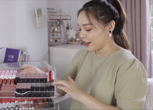 Cùng soi BST son "siêu to khổng lồ" của beauty blogger Trinh Phạm mà mọi cô gái đều "thèm muốn"