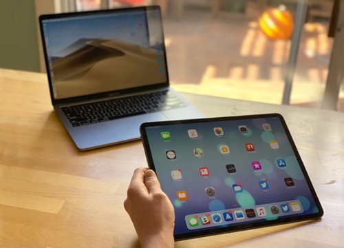 Dịch vụ 'bảo hành hộ' MacBook, iPad xách tay nở rộ tại VN