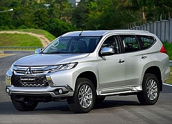 Mitsubishi Pajero Sport giảm giá, thấp hơn Fortuner 140 triệu