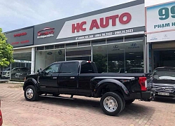 Ford F-450 Super Duty Limited 2019 thứ hai về Việt Nam với ngoại thất đen huyền bí