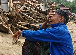 Lũ dội ầm ầm như bom, cha chẳng kịp kéo con chạy thoát