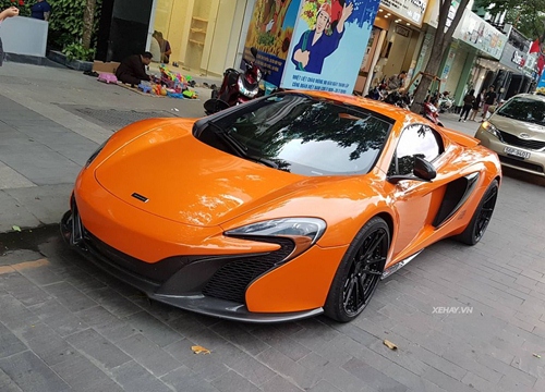 Ngắm McLaren 650S Spider thứ ba tại Việt Nam rực rỡ trên phố Sài Thành