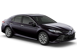 Giá xe Toyota Camry tại Việt Nam chênh lệch bao nhiêu so với Thái Lan?