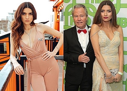 Không áo ngực, mỹ nhân Hollywoood quyến rũ với jumpsuit màu nude bó sát