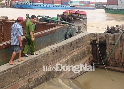 Nổ súng truy bắt 4 thuyền "khủng" bơm hút cát trái phép trên sông Đồng Nai